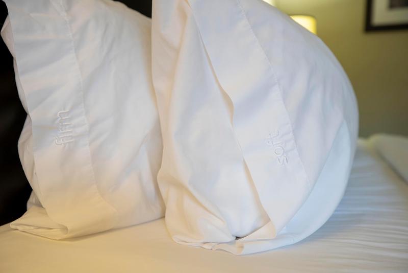 Holiday Inn Express Pittsburgh Airport image