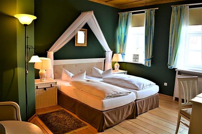 Die Kronacher Stadthotels Pfarrhof & Am Pförtchen image