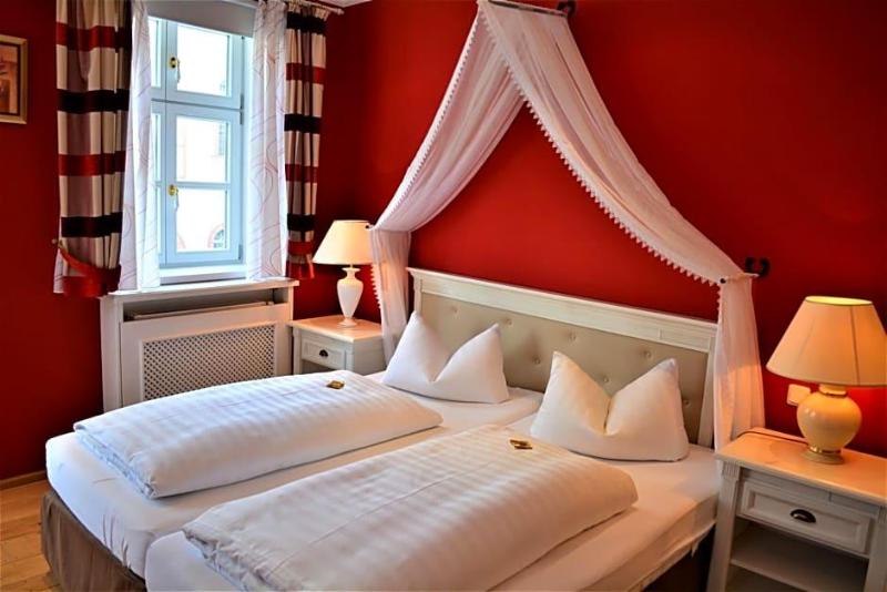 Die Kronacher Stadthotels Pfarrhof & Am Pförtchen image