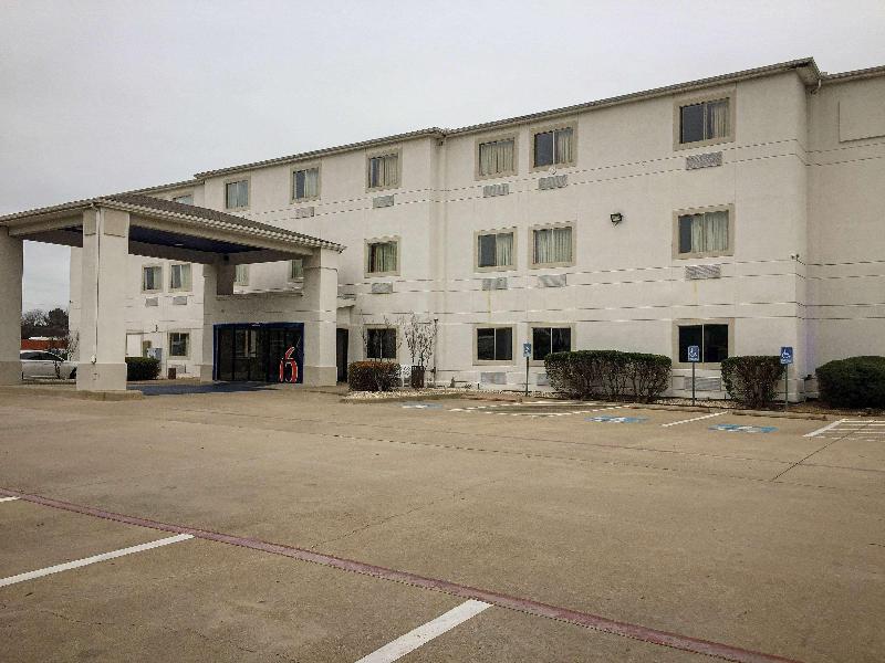 Motel 6 Woodway, Tx GA image