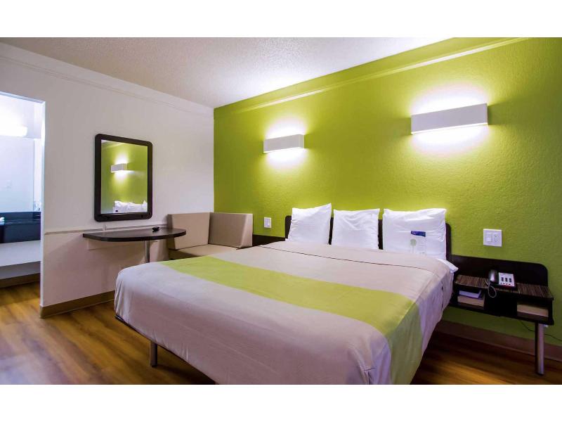 Motel 6 Woodway, Tx GA image