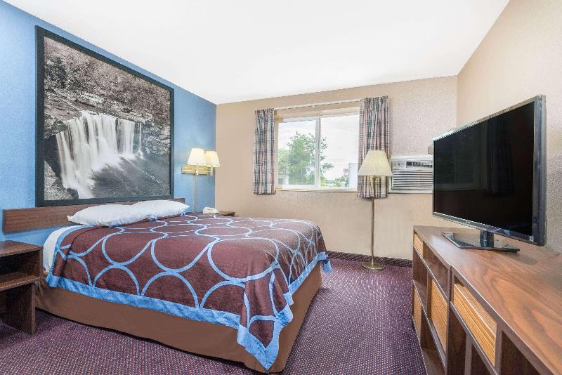 Super 8 by Wyndham Corbin/London KY image