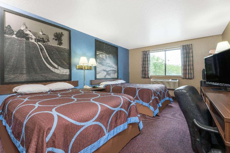 Super 8 by Wyndham Corbin/London KY image