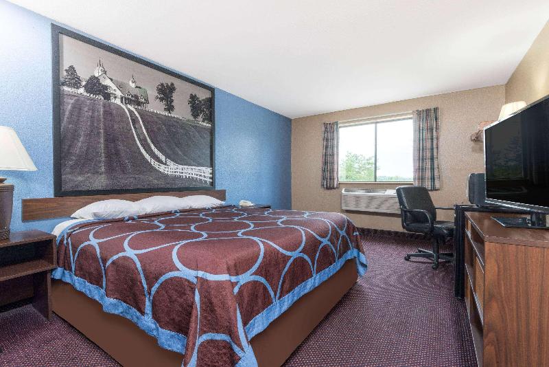 Super 8 by Wyndham Corbin/London KY image