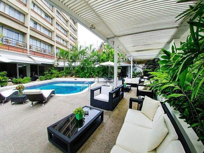 Paseo Las Mercedes Caracas image
