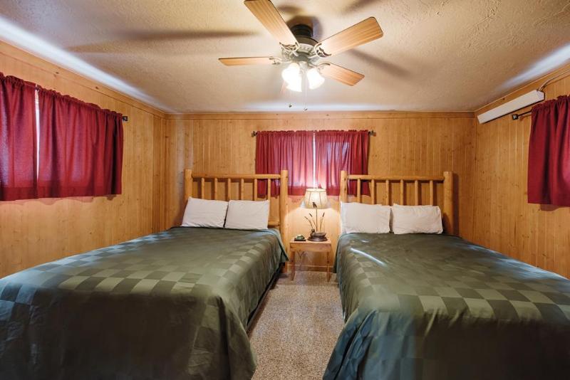 Brundage Bungalows image