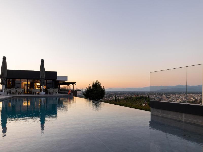 Ananti City Resort image