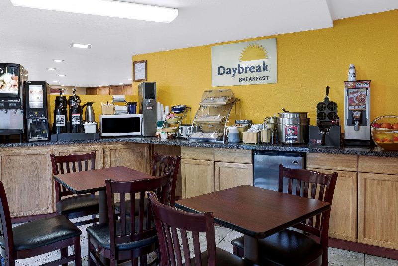 Days Inn by Wyndham Port Angeles image