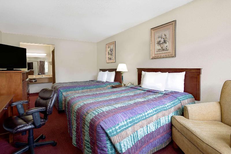 Days Inn by Wyndham Port Angeles image