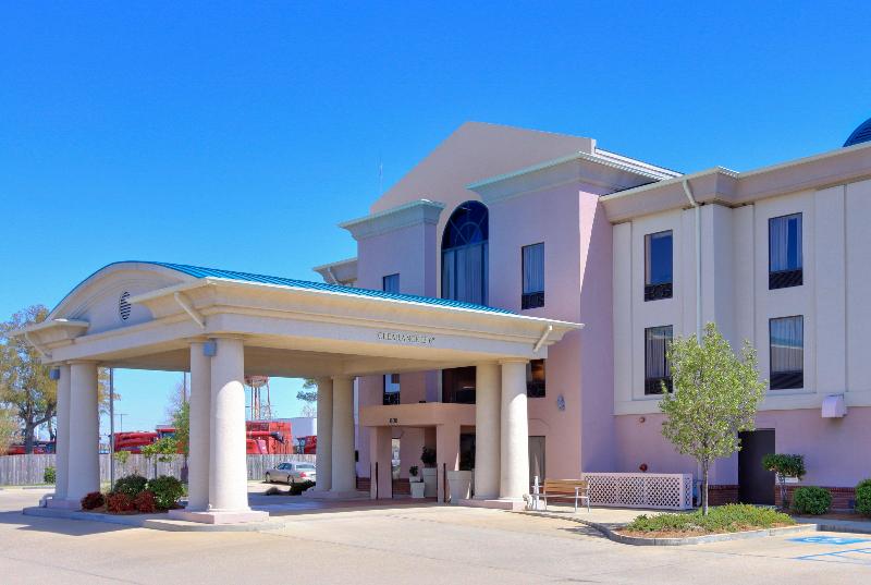 Holiday Inn Express & Suites Cleveland image