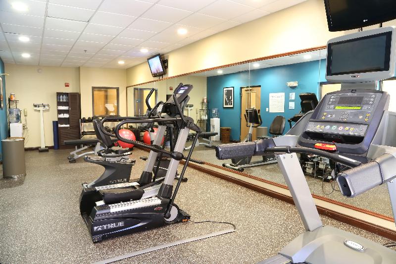 Holiday Inn Express & Suites Cleveland image