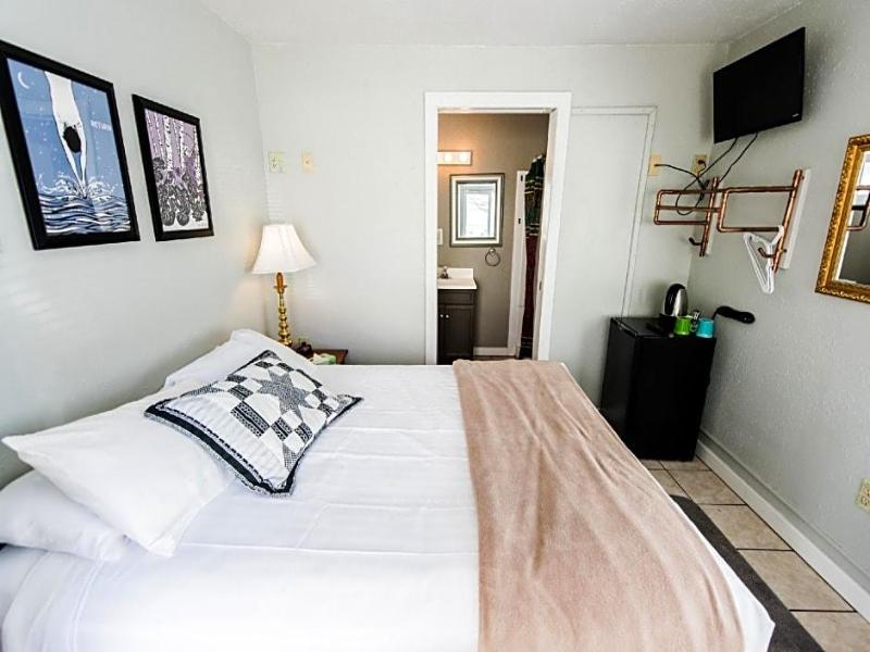 Riverwalk Inn image 4