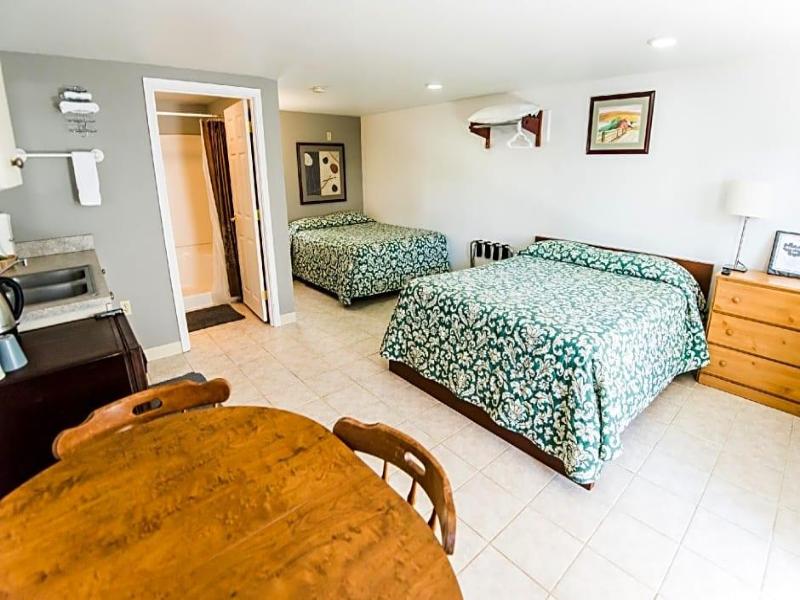Riverwalk Inn image 7