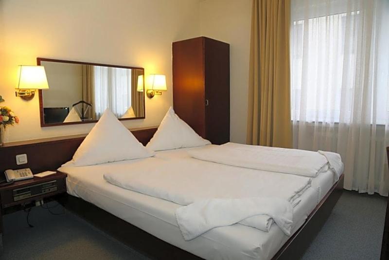 Hotel garni Löhndorf image