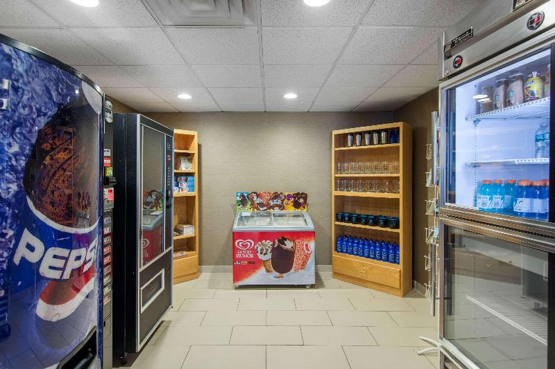 Comfort Inn & Suites Milford / Cooperstown image