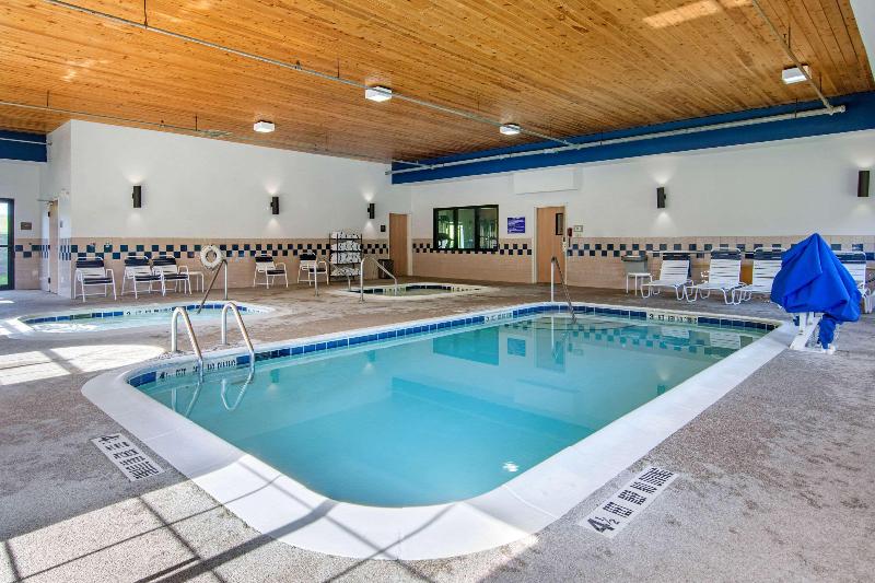 Comfort Inn & Suites Milford / Cooperstown image