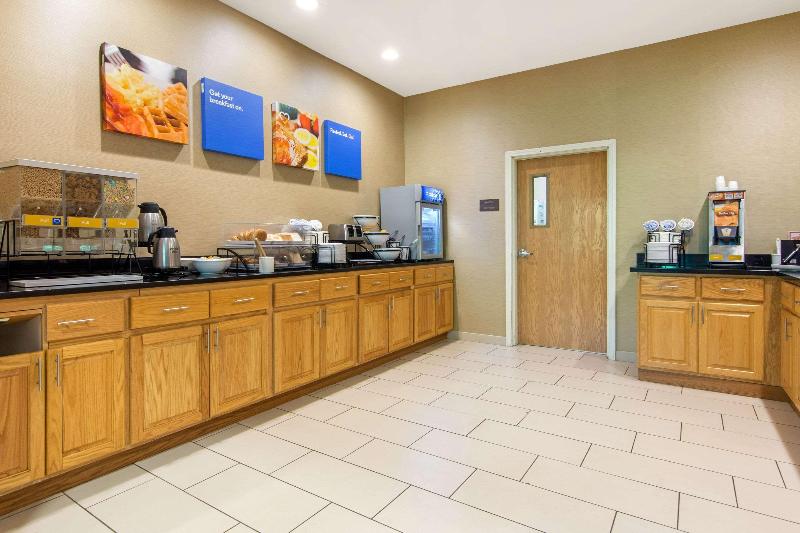 Comfort Inn & Suites Milford / Cooperstown image