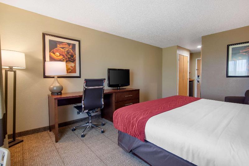 Comfort Inn & Suites Milford / Cooperstown image