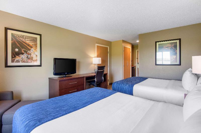 Comfort Inn & Suites Milford / Cooperstown image