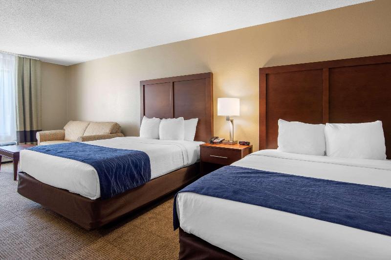 Comfort Inn & Suites Milford / Cooperstown image