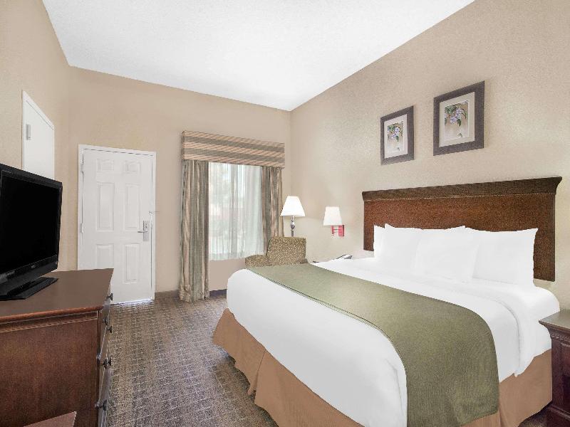 DOUBLE KING BED NON SMOKING