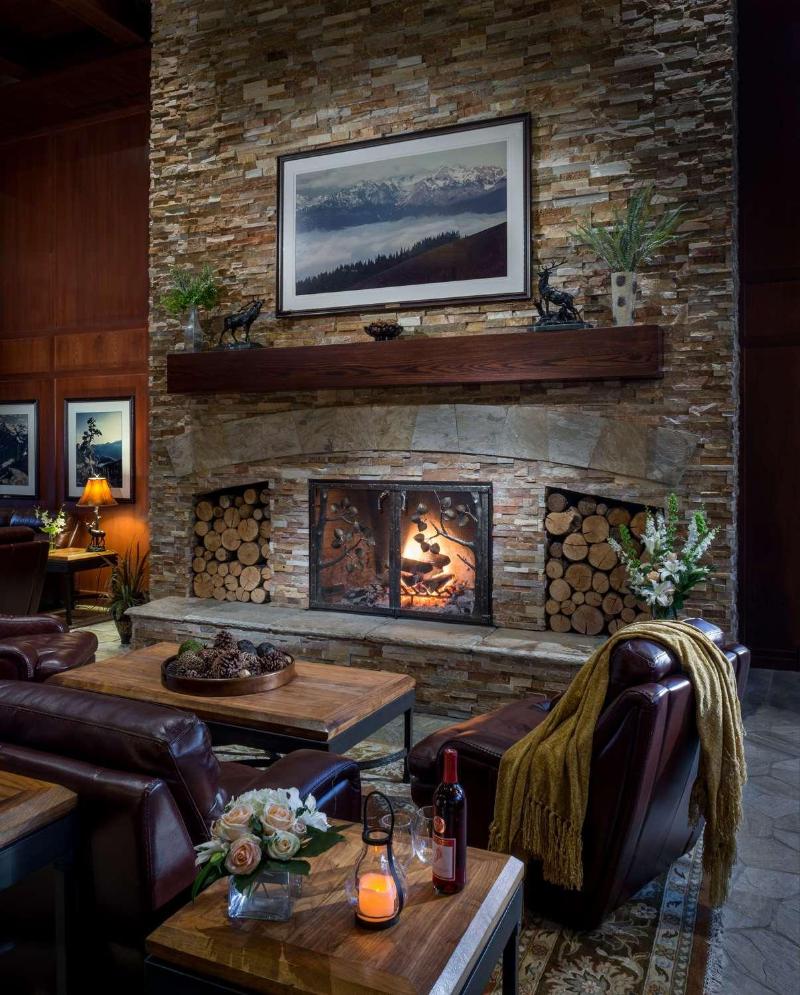 Olympic Lodge by Ayres