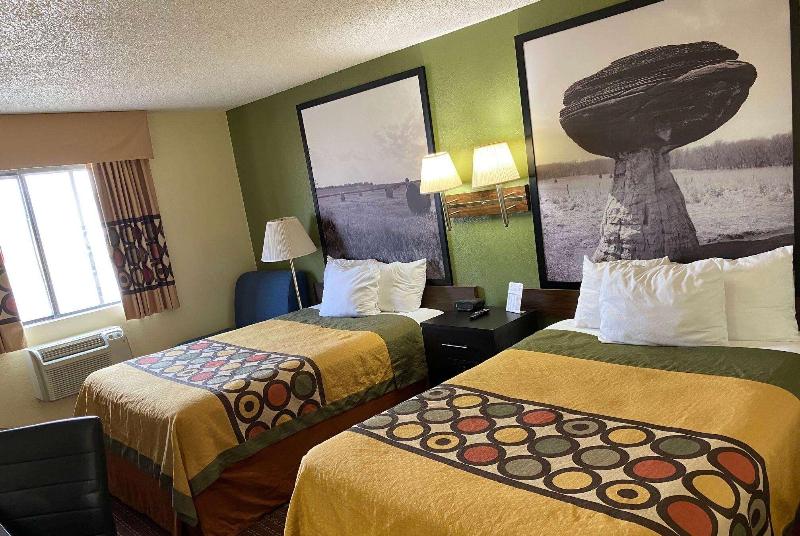 Super 8 By Wyndham Colby image