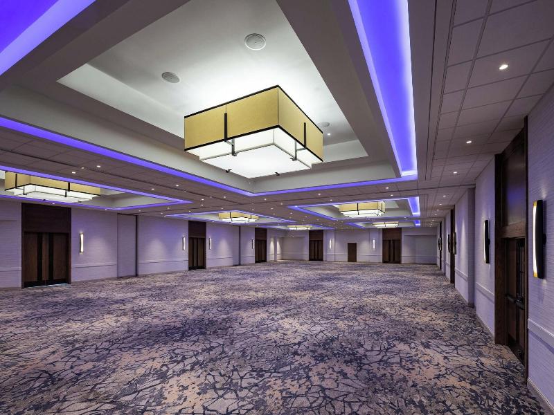Sheraton Charlotte Airport Hotel image