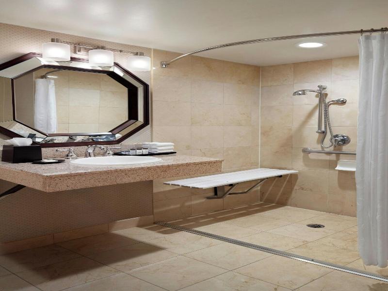 Sheraton Charlotte Airport Hotel image