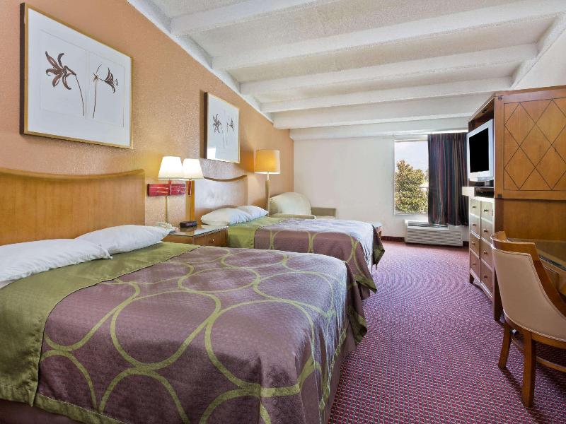 Super 8 by Wyndham Melbourne image