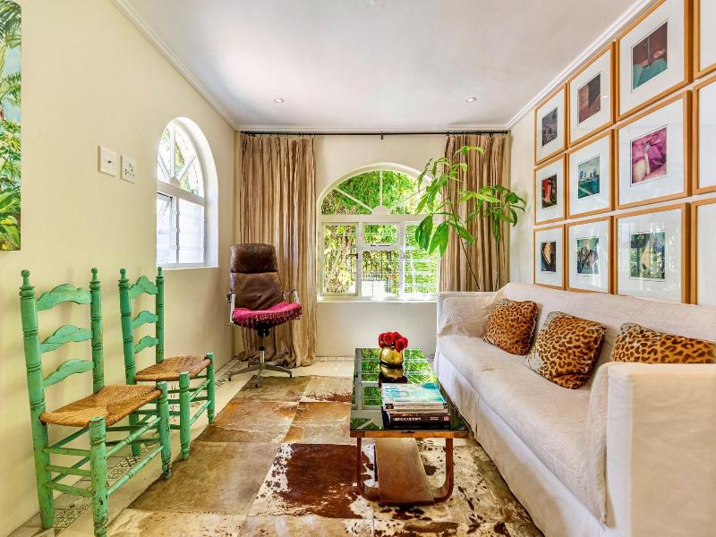 The Cape Standard Guest House image