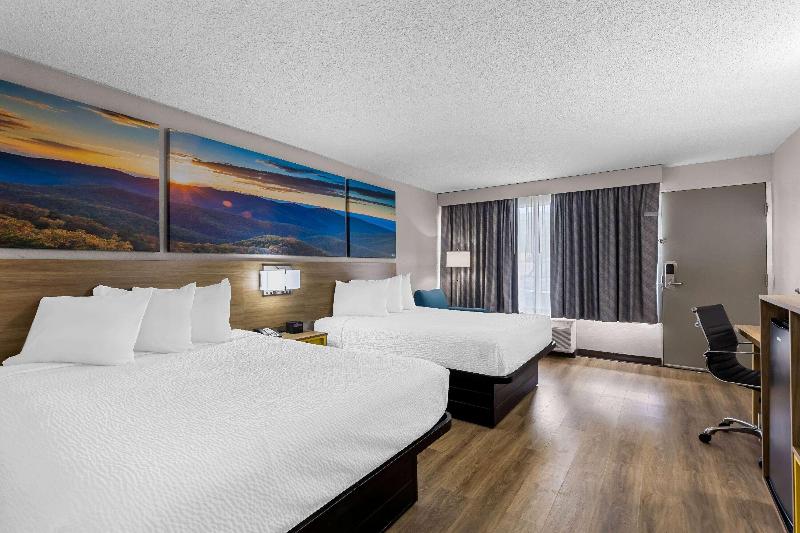 Days Inn by Wyndham Clayton image