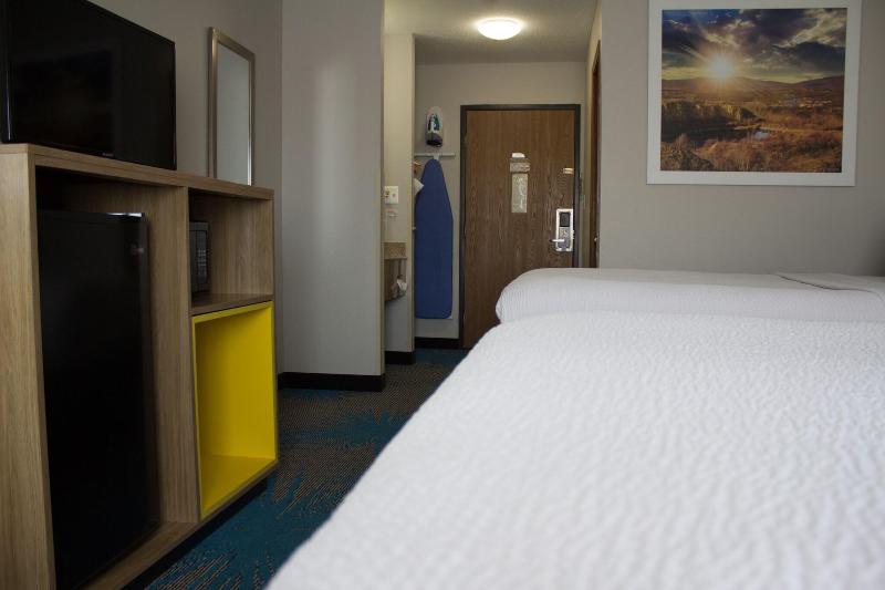 Days Inn by Wyndham Colby image