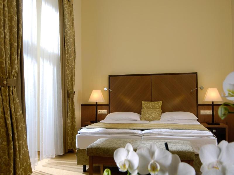 Warmbaderhof image