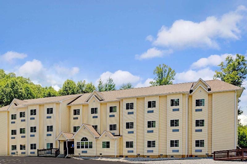 Microtel Inn AND Suites Bryson City