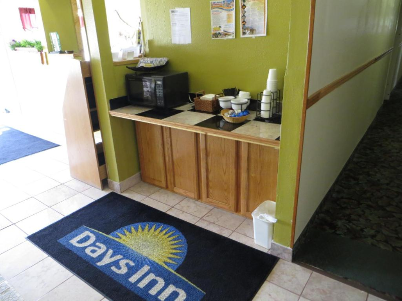Days Inn by Wyndham Custer image