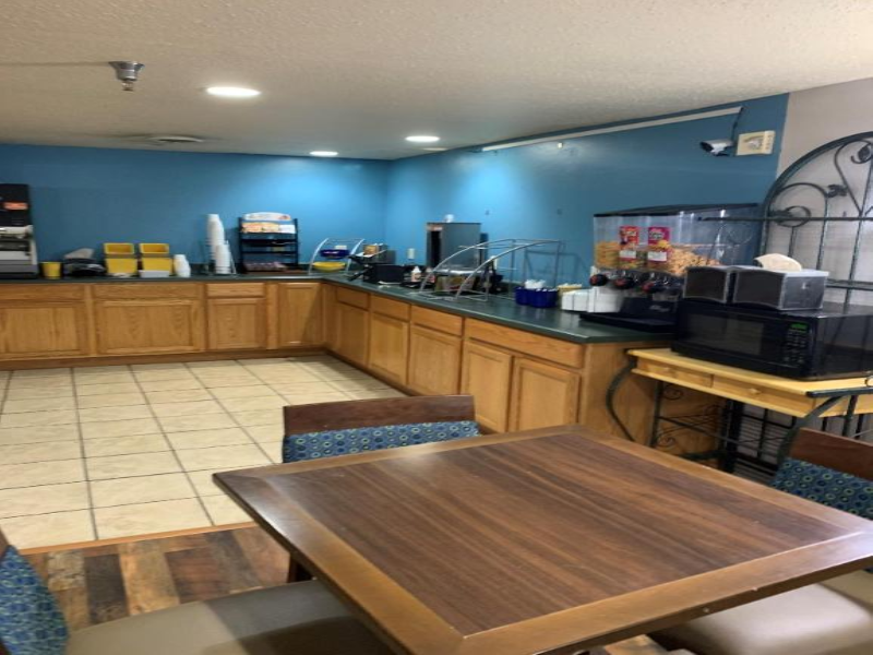 Days Inn by Wyndham Custer image