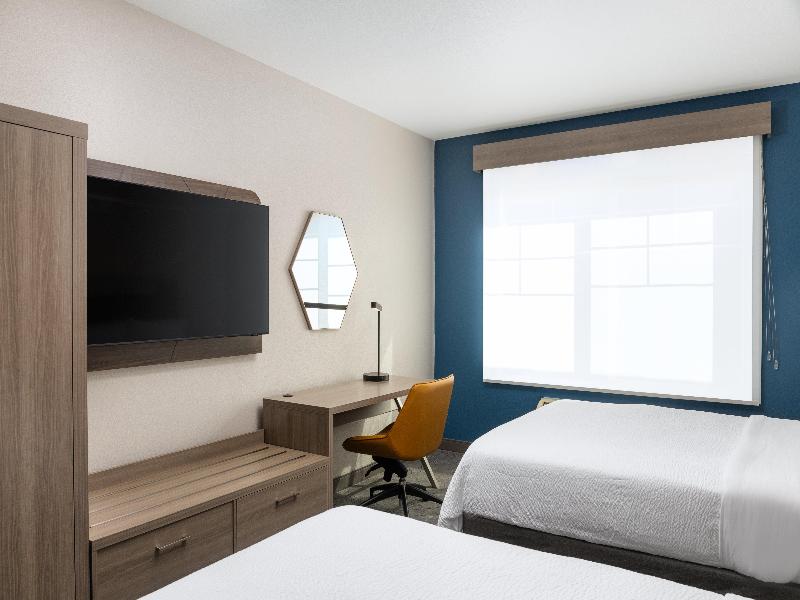 SUITE TWO QUEEN BEDS — photo 4