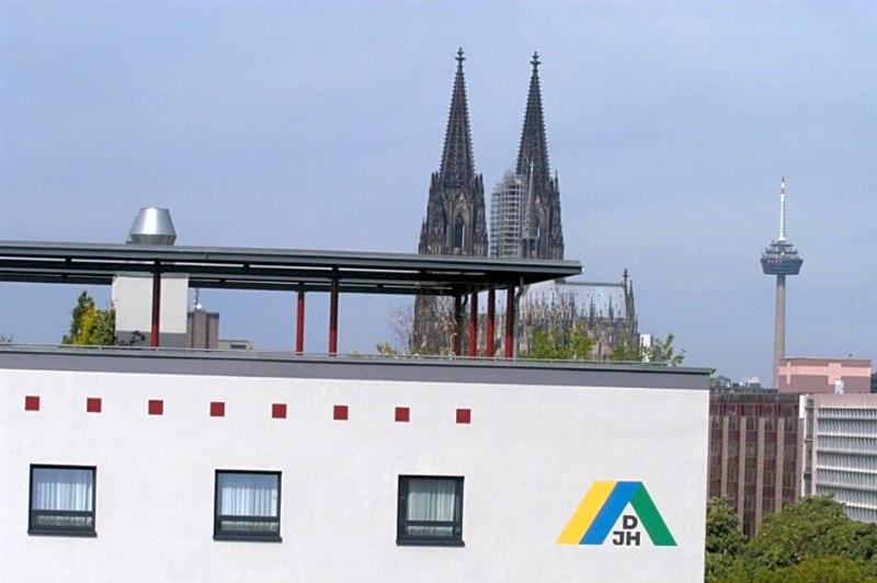 Jugendherberge Köln-Deutz image