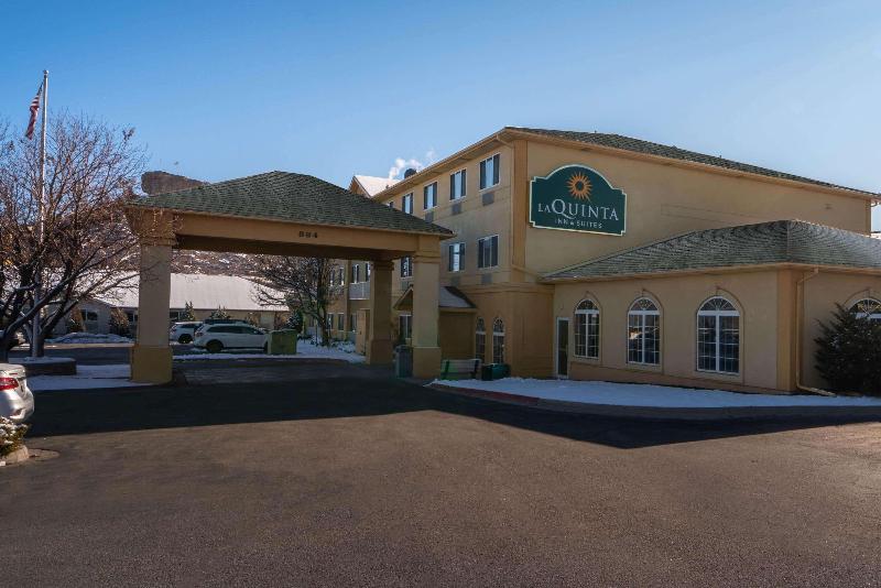 La Quinta Inn & Suites Castle Rock — main photo
