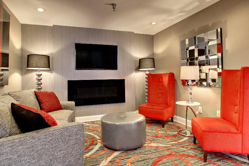Holiday Inn Express Hurricane Mills (Waverly) image