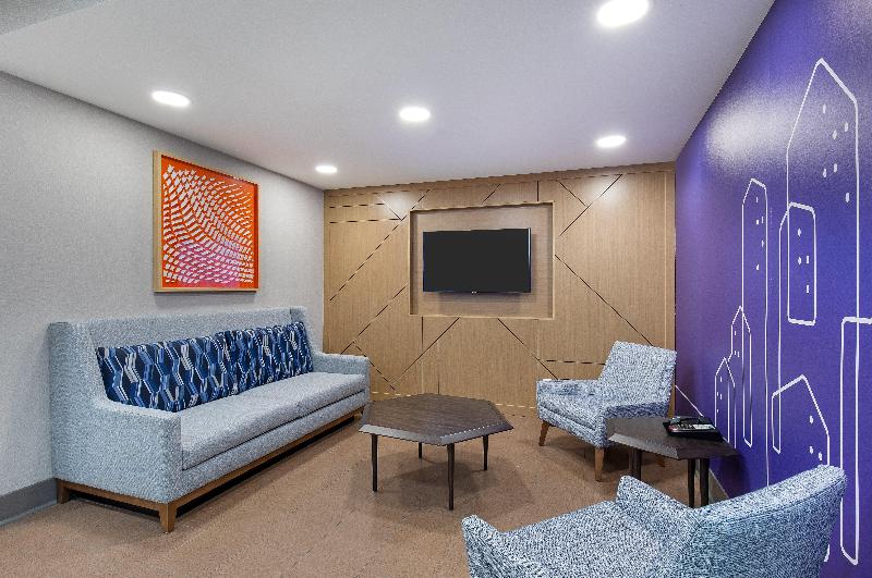 Holiday Inn Express Hurricane Mills (Waverly) image