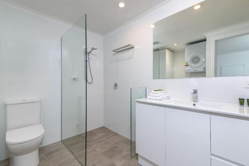Coral Apartments image