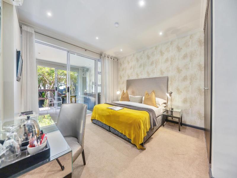 O on Kloof image