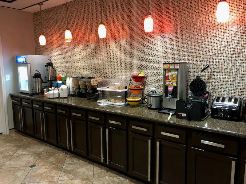 Executive Inn and Suites Joaquin image