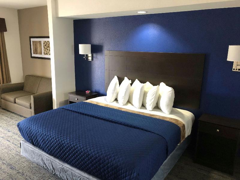 Executive Inn and Suites Joaquin image