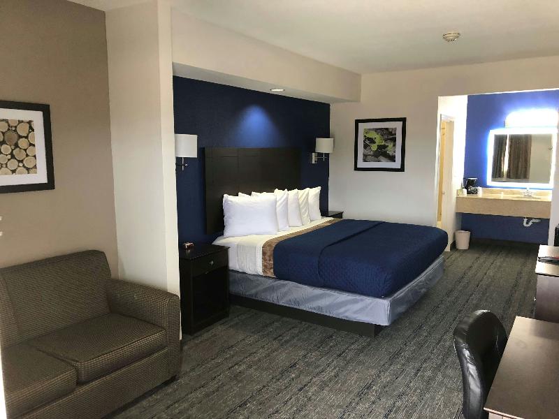 Executive Inn and Suites Joaquin image