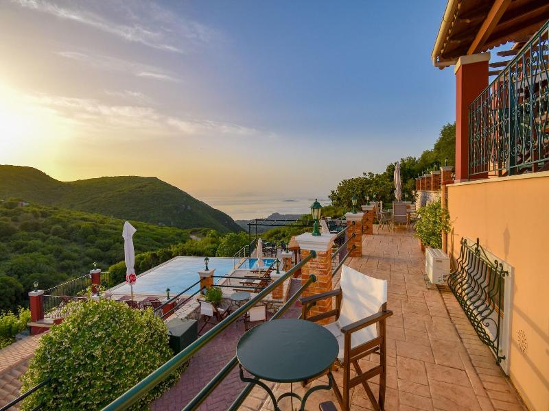 Sokraki Villas image