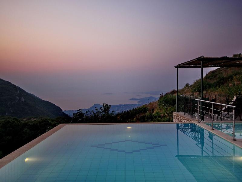 Sokraki Villas image