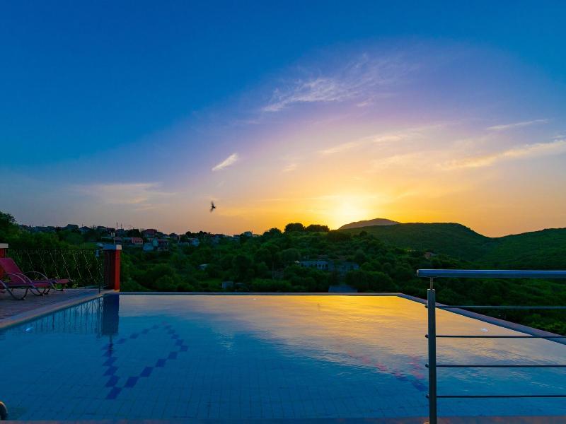 Sokraki Villas image